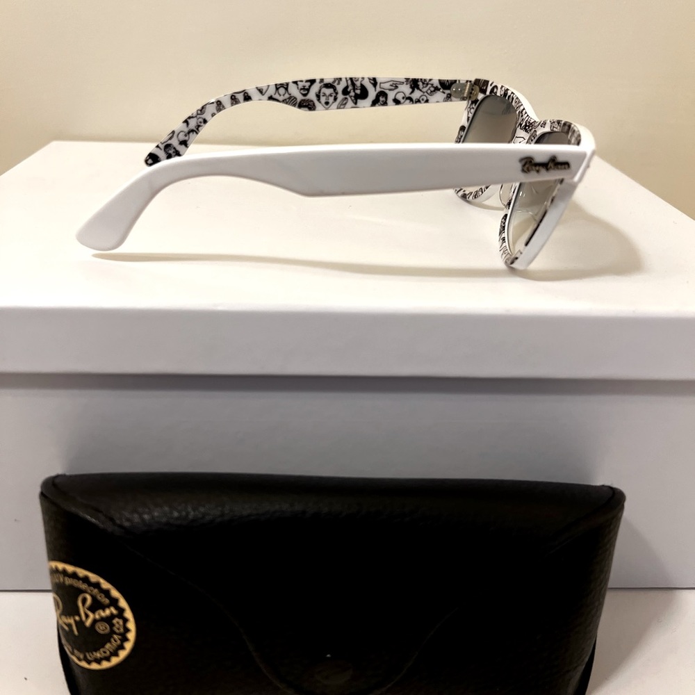 Ray Ban Wayfarer 2010 Rare Prints Comic Special Series Sunglasses White w/ Case